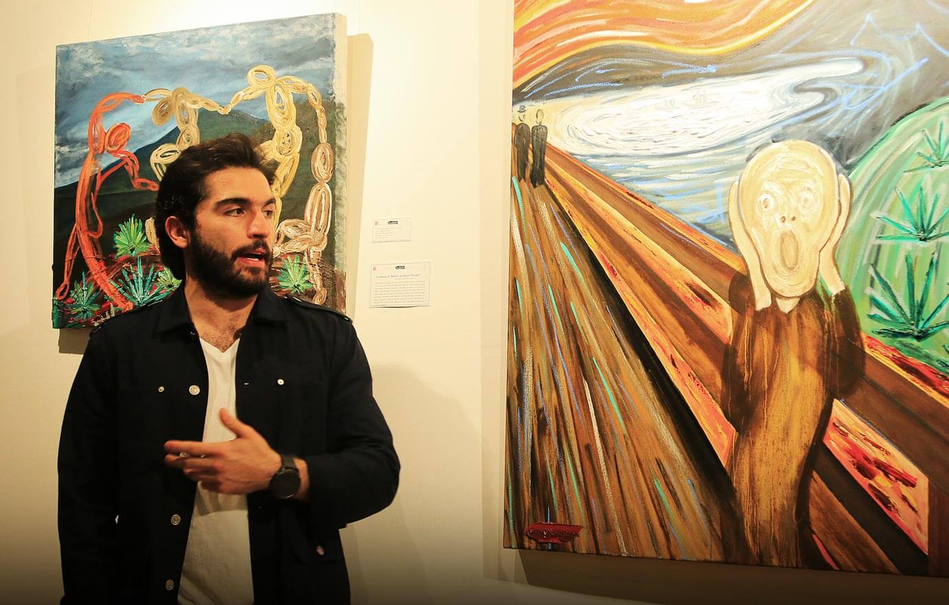 The students of the Universidad Panamericana were present at the exhibition &quot;My Mexico&quot; by the artist Simón Quintero.