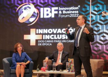 UP y Coparmex celebran Innovation and Business Forum