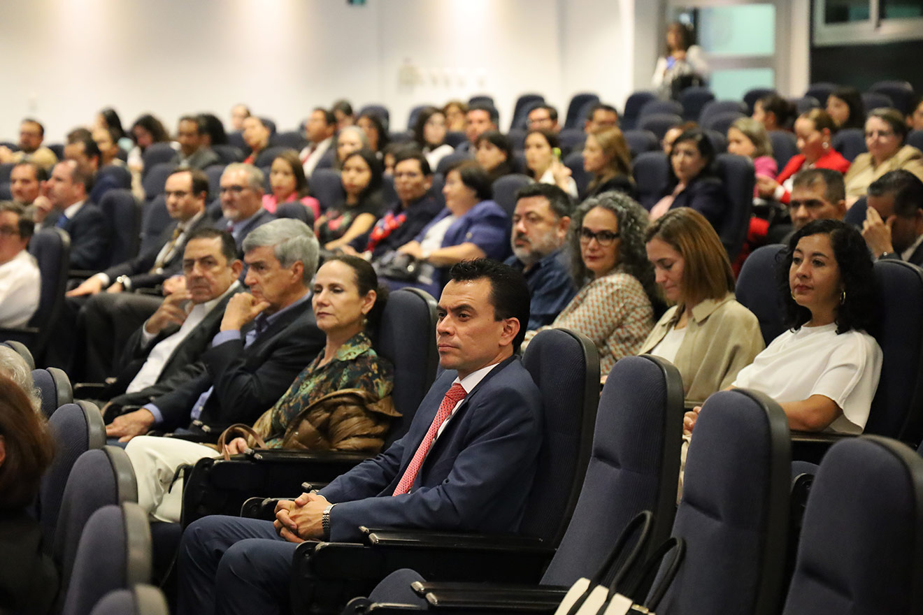 Conferencia magistral del Dr. José Antonio Lozano Diez