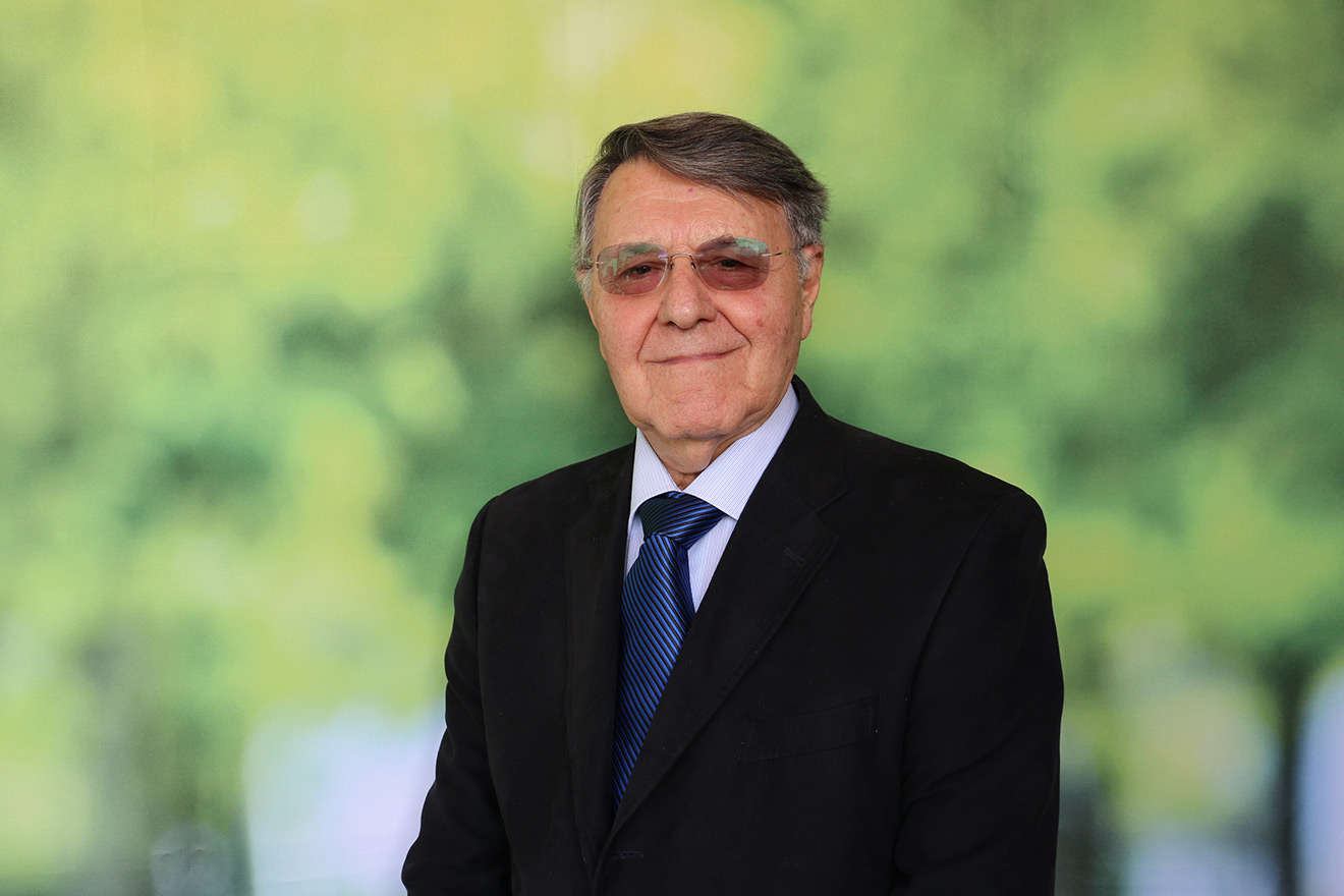 Evandro Agazzi: primer Profesor Emérito de la UP