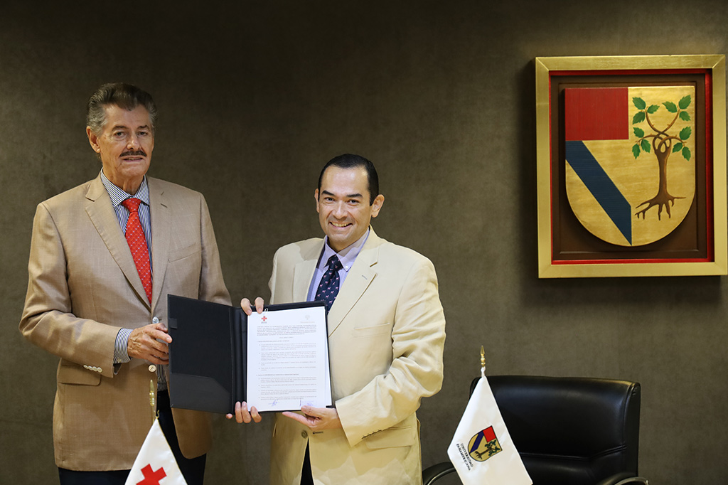 Panamericana firma convenio con la Cruz Roja