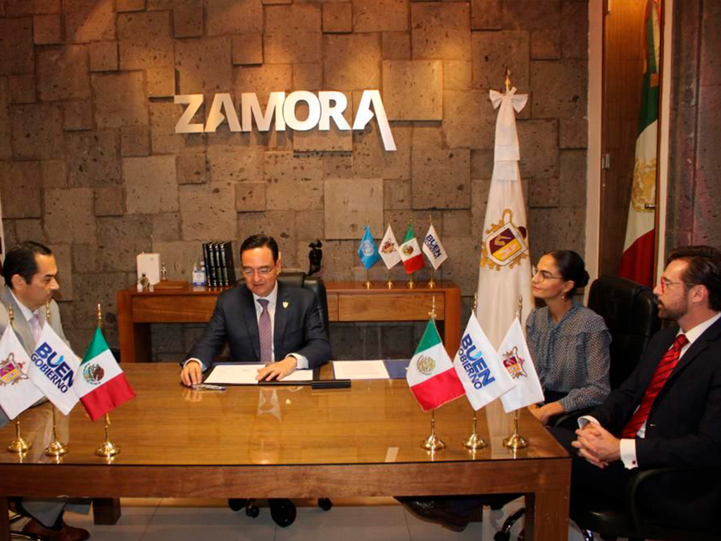 Panamericana firma convenio de colaboración múltiple con Zamora