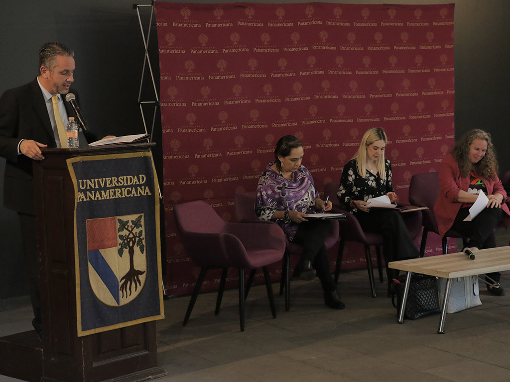 Fundamento de la mexicanidad desde la mirada femenina Fundamento de la mexicanidad desde la mirada femenina