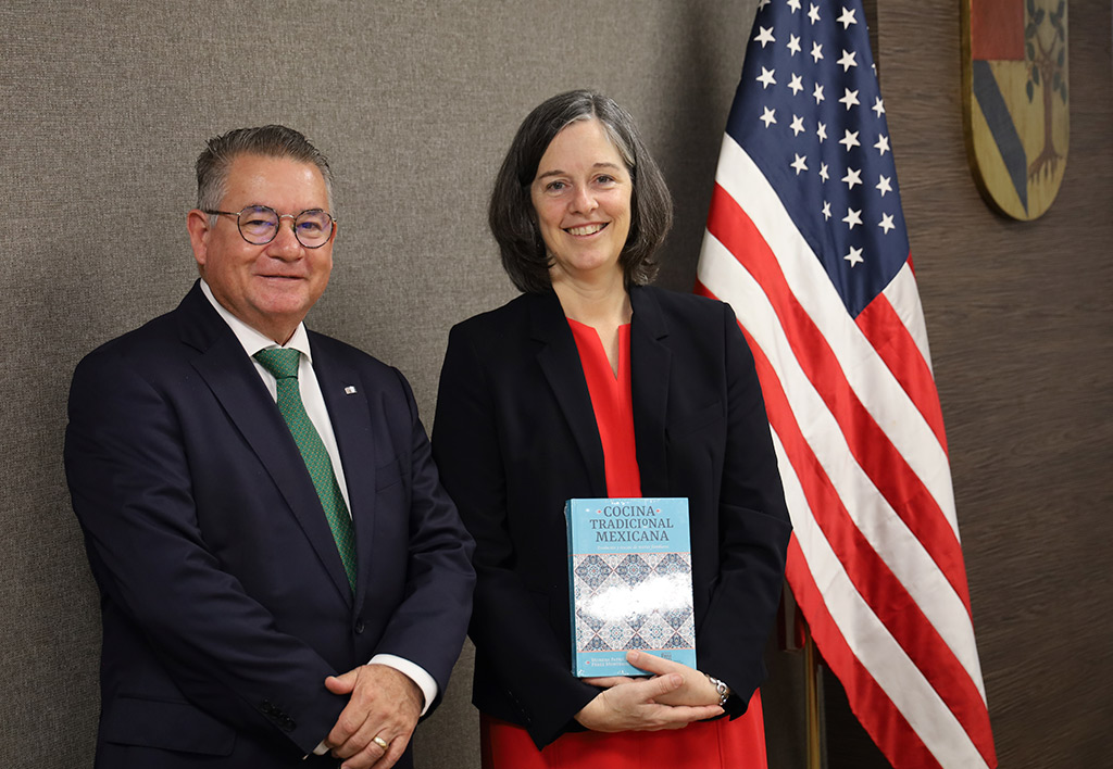 Fortalecen vínculos con el Consulado de Estados Unidos