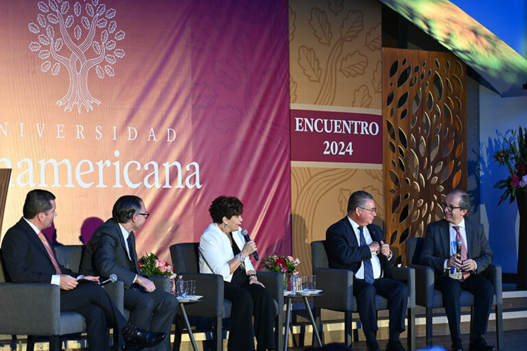 Encuentro 2024: UP-IPADE forjando el futuro de la educación