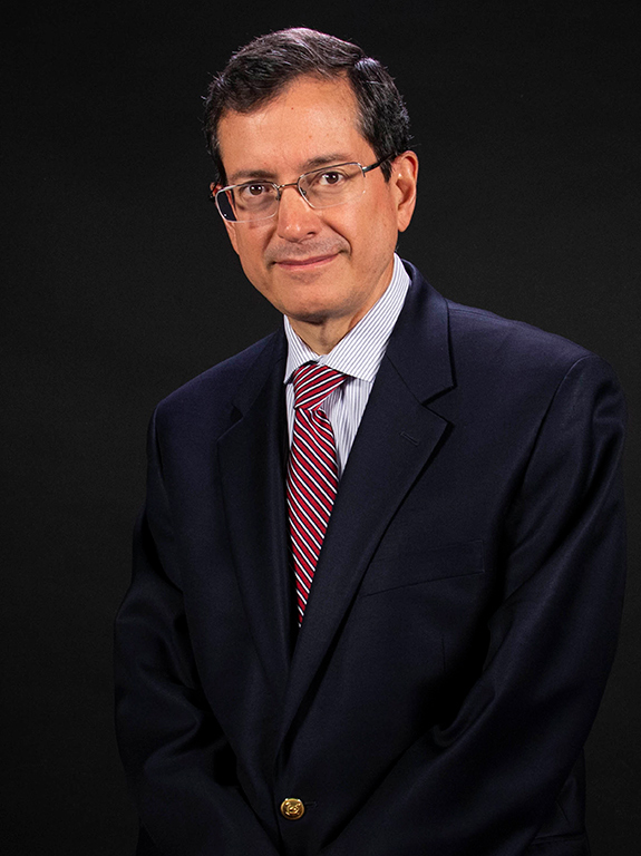 Desafíos y oportunidades en la era del consumismo Desafíos y oportunidades en la era del consumismo