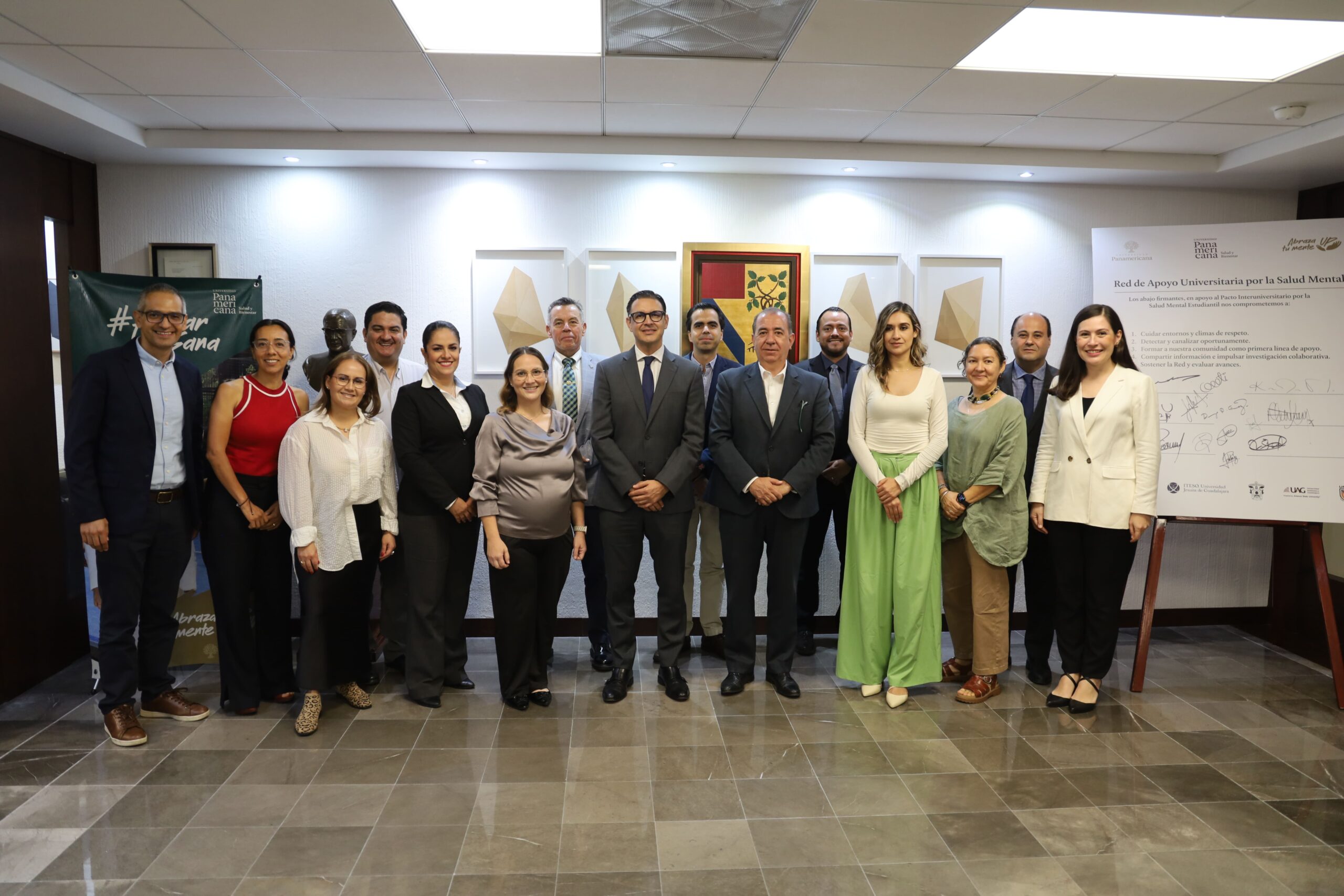 Red de Apoyo Universitaria por la Salud Emocional realiza mesa de trabajo en la UP Guadalajara