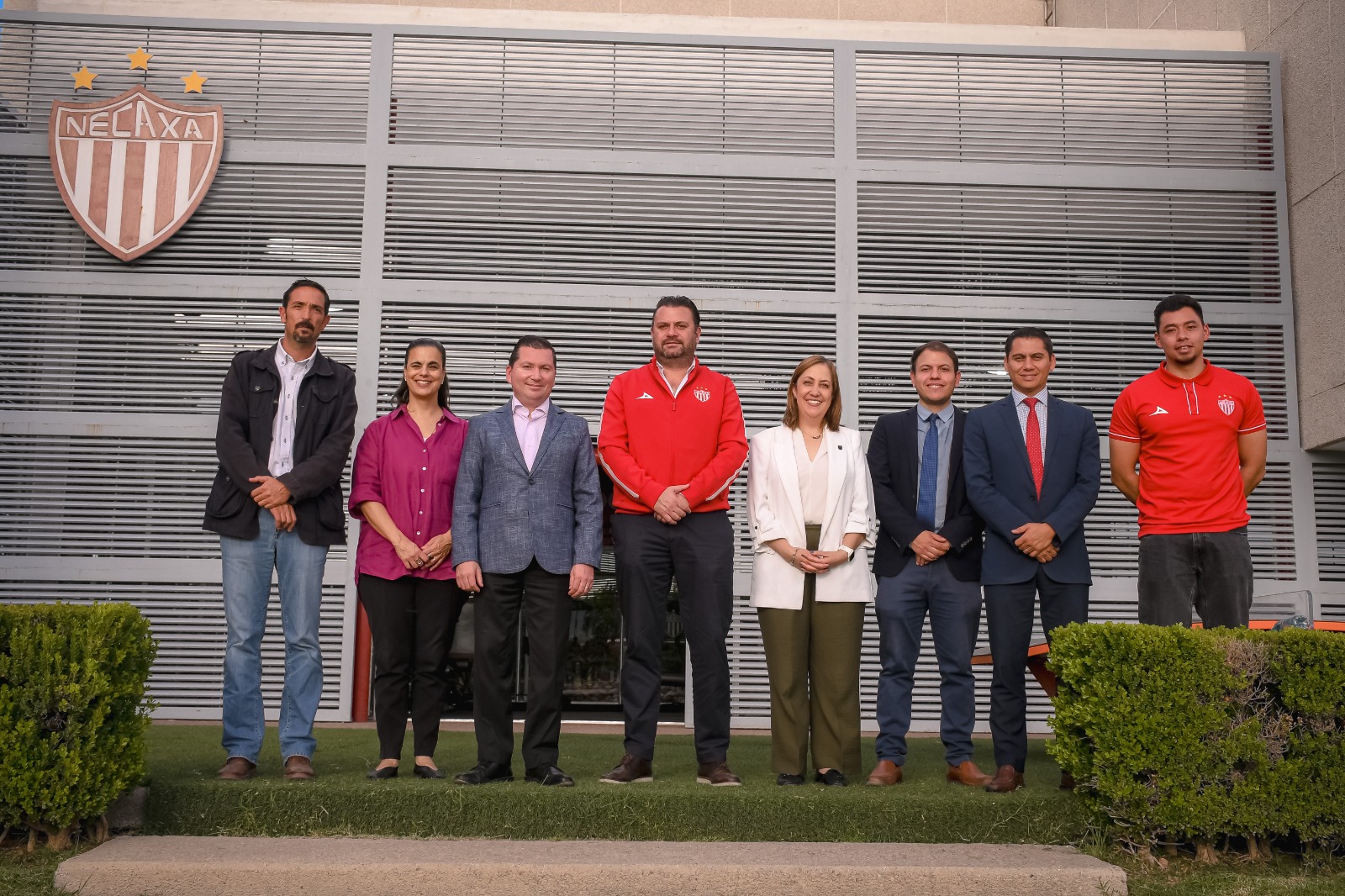 La UP y el Club Necaxa forjan alianza estratégica para impulsar la educación y el deporte